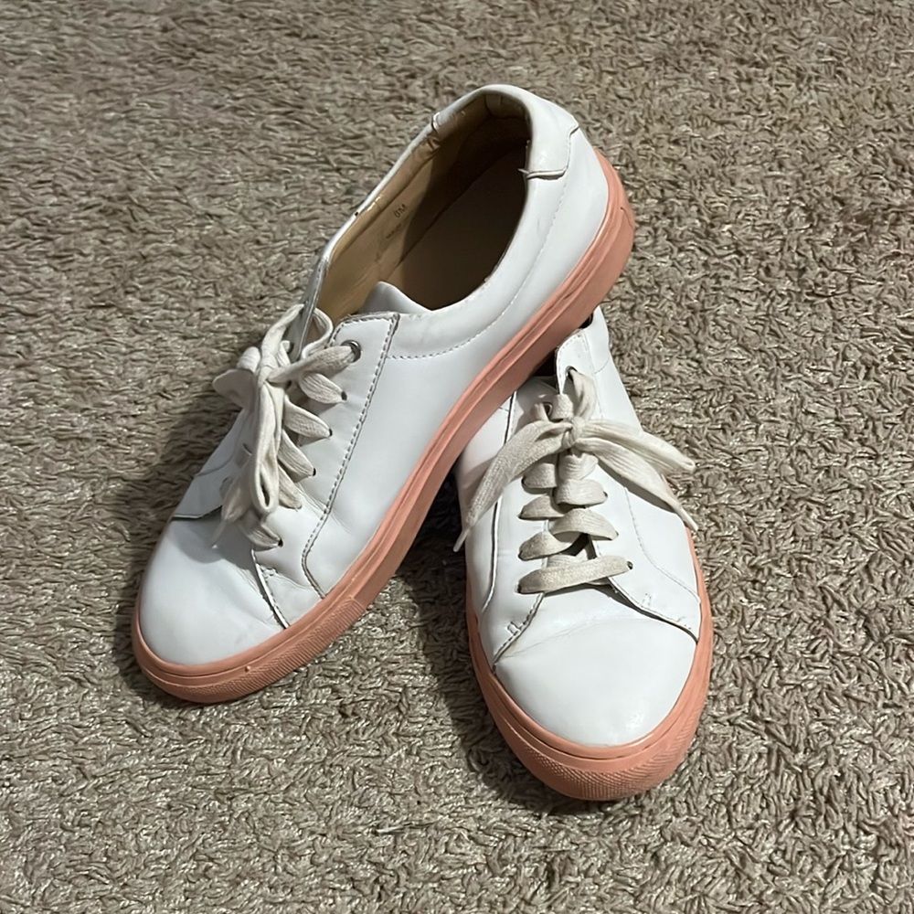 Women's Banana Republic White and Pink Sneakers